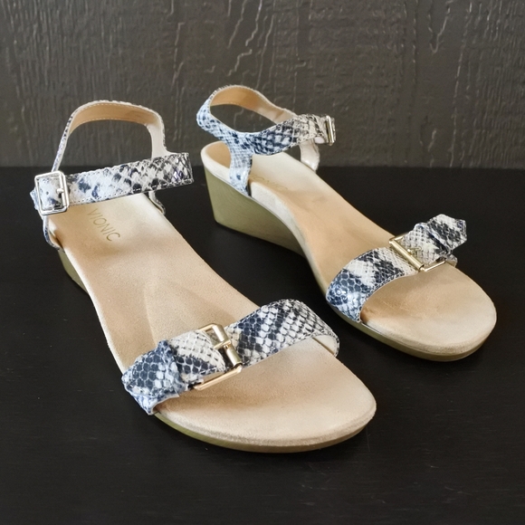 Vionic Nellie Snakeskin Beige Leather Wedge Sandals Size 10 - Picture 3 of 7